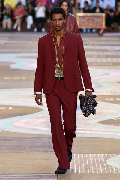 Look 21